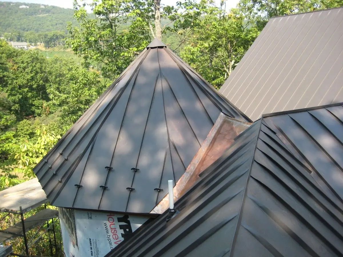 Professional Roof Tarp Installation by Craftsman Roofing in Greenbriar